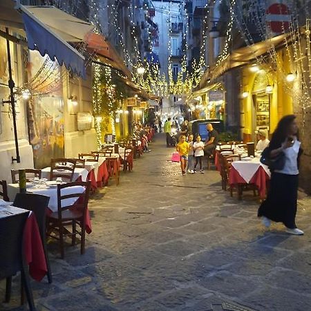 White Home Quartieri Spagnoli Νάπολη Εξωτερικό φωτογραφία