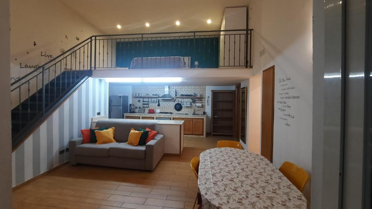 White Home Quartieri Spagnoli Νάπολη Εξωτερικό φωτογραφία