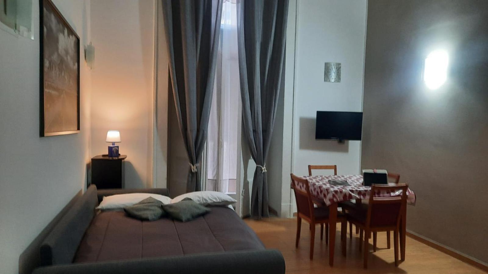 White Home Quartieri Spagnoli Νάπολη Εξωτερικό φωτογραφία